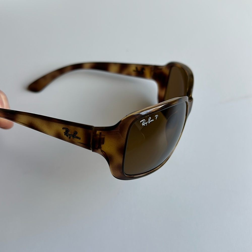 Ray Bans Tortoise-Shell wrap-arounds